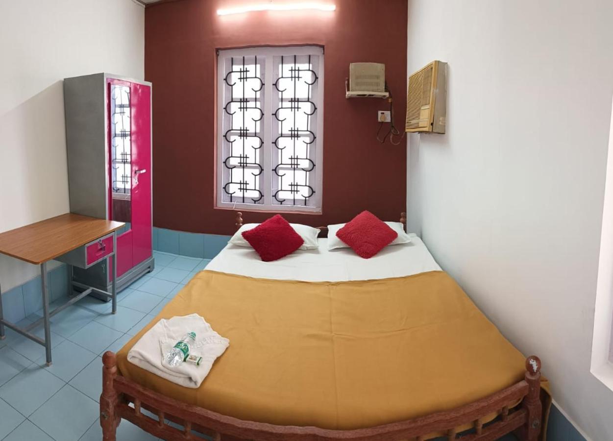 Prathiba Residency Hotel Kollam Exterior photo